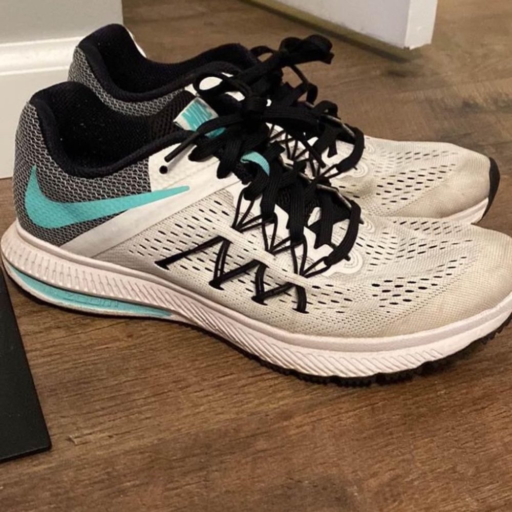 Women’s Nike Zoom Winflo 3 Tennis Shoes